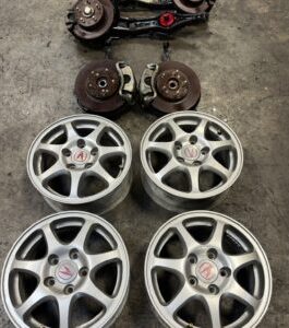 HONDA CIVIC TYPE FRONT AND REAR WITH WHEELS
